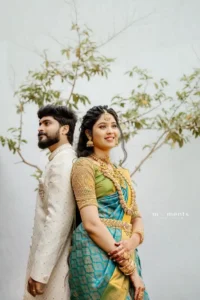 Couple portraits engagementportrait teammoments